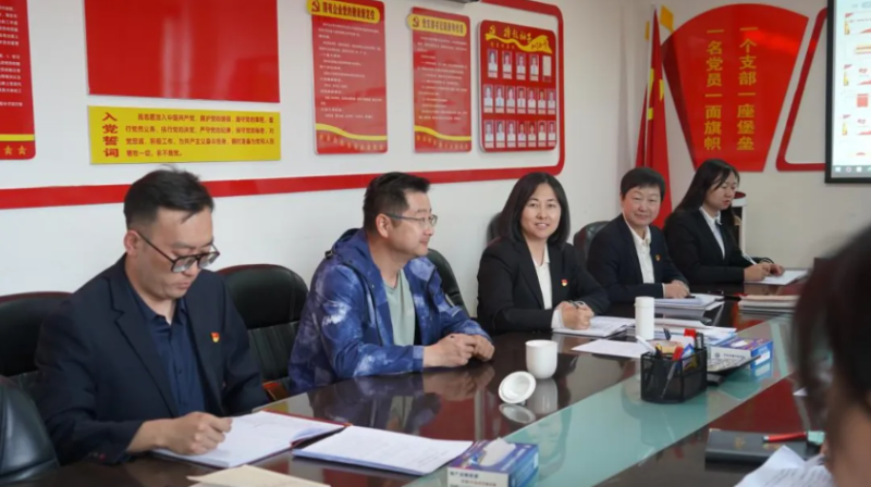 汽貿(mào)公司黨支部堅(jiān)持開(kāi)門教育走好黨的群眾路線